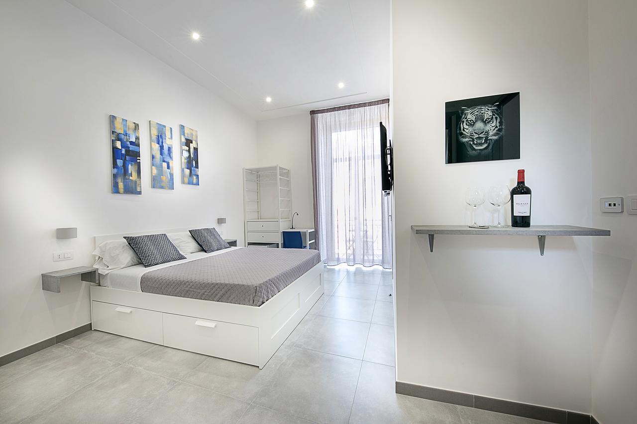 President Suites Naples Exterior photo